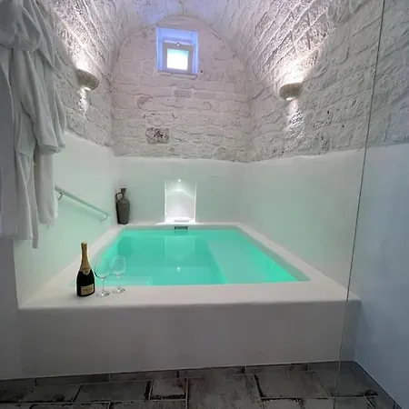 - Trullo Relax Sul Monte Cisternino
