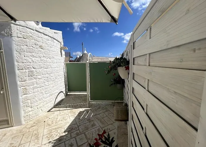 - Trullo Relax Sul Monte * تْشيستيرنِنو